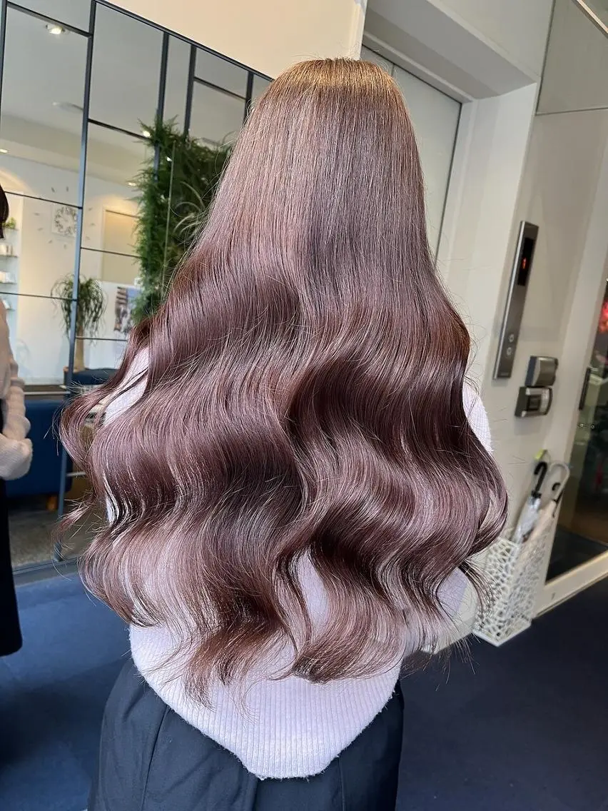 カラー W_SALON CONOCAのヘアスタイル