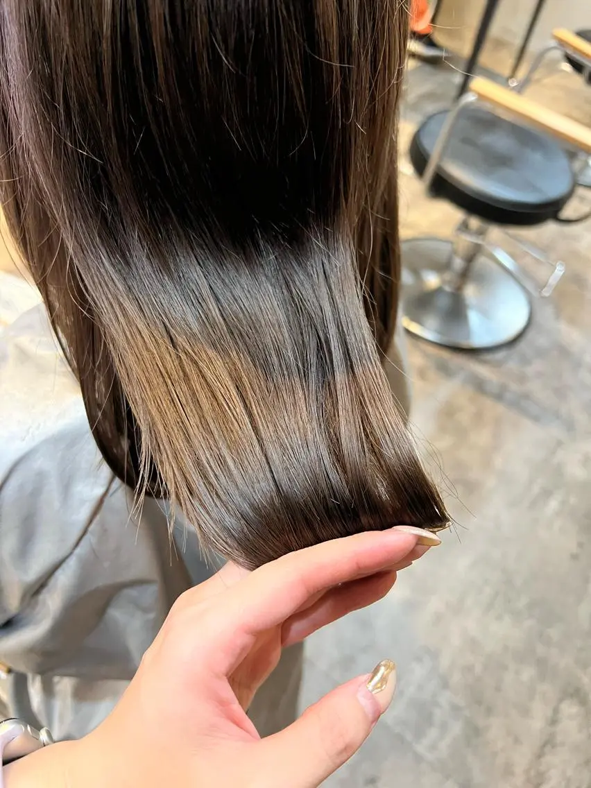 セミロング カラー ヘアアレンジ イルミナカラー トリートメント カット ヘアカラー トリートメント トップスタイリスト 🧸中島梨穂🧸のヘアスタイル