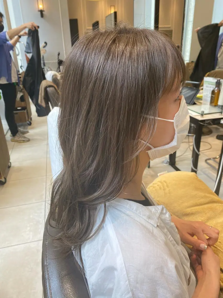 ロング 美髪矯正透明感カラー 江川 和輝のヘアスタイル