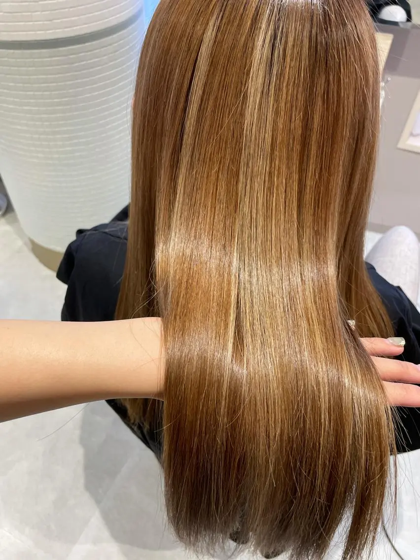 ロング 縮毛矯正 髪質改善お任せ ください♪ひとみのヘアスタイル