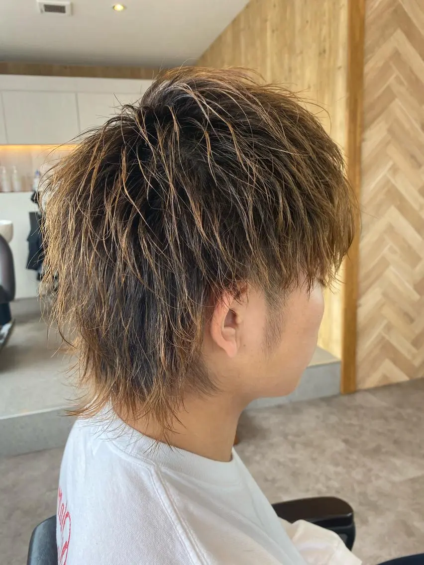 ショート メンズ マッシュウルフ マッシュ メンズウルフカット ウルフカット 佐藤祐輔 メンズパーマのヘアスタイル