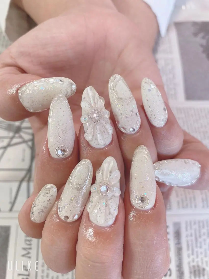 ネイル フラワーネイル ぷっくりネイル ハンドネイル ハンドケア 森山 舞のネイルデザイン