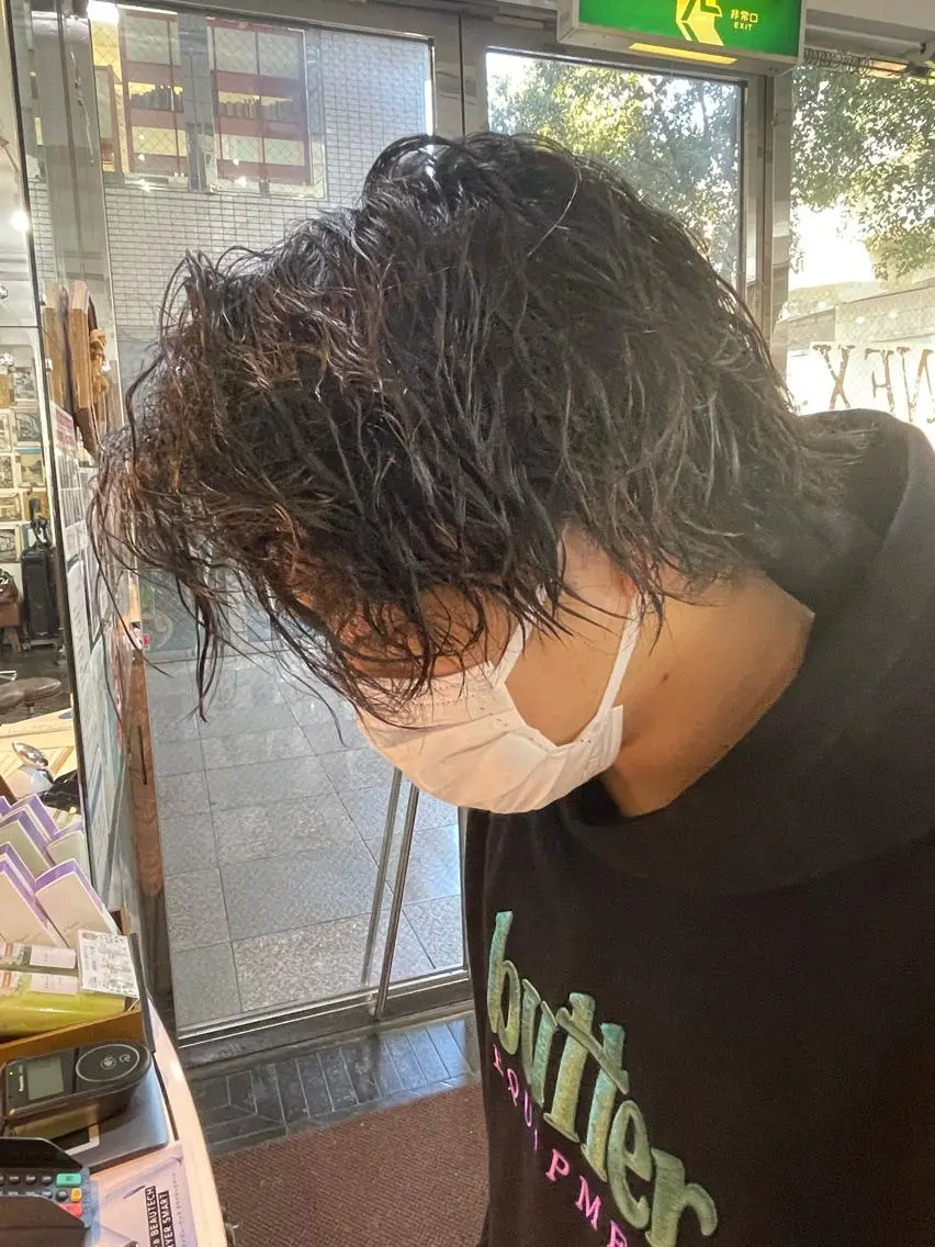 ショート パーマ メンズ メンズパーマ 👑派手髪/カット 👑ANRYのヘアスタイル