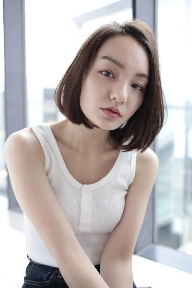 ミディアム 松島 涼花のヘアスタイル