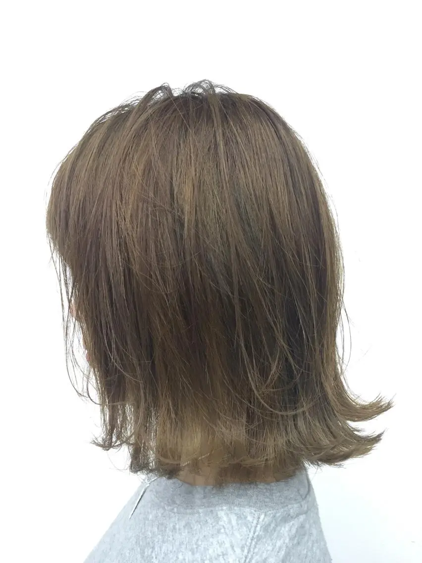 ミディアム 切りっぱなしボブ ボブ 外ハネヘア 岩崎 裕司のヘアスタイル