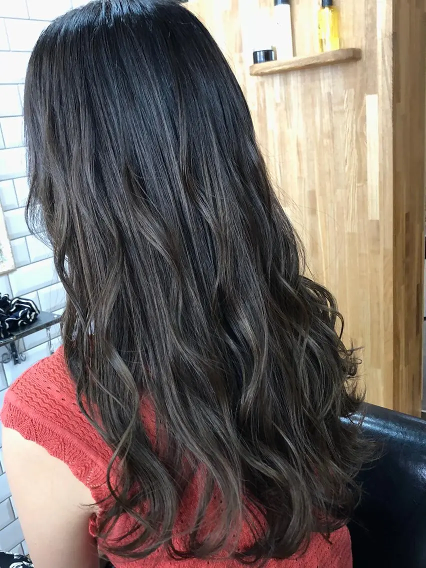ロング 橋本 敬介のヘアスタイル
