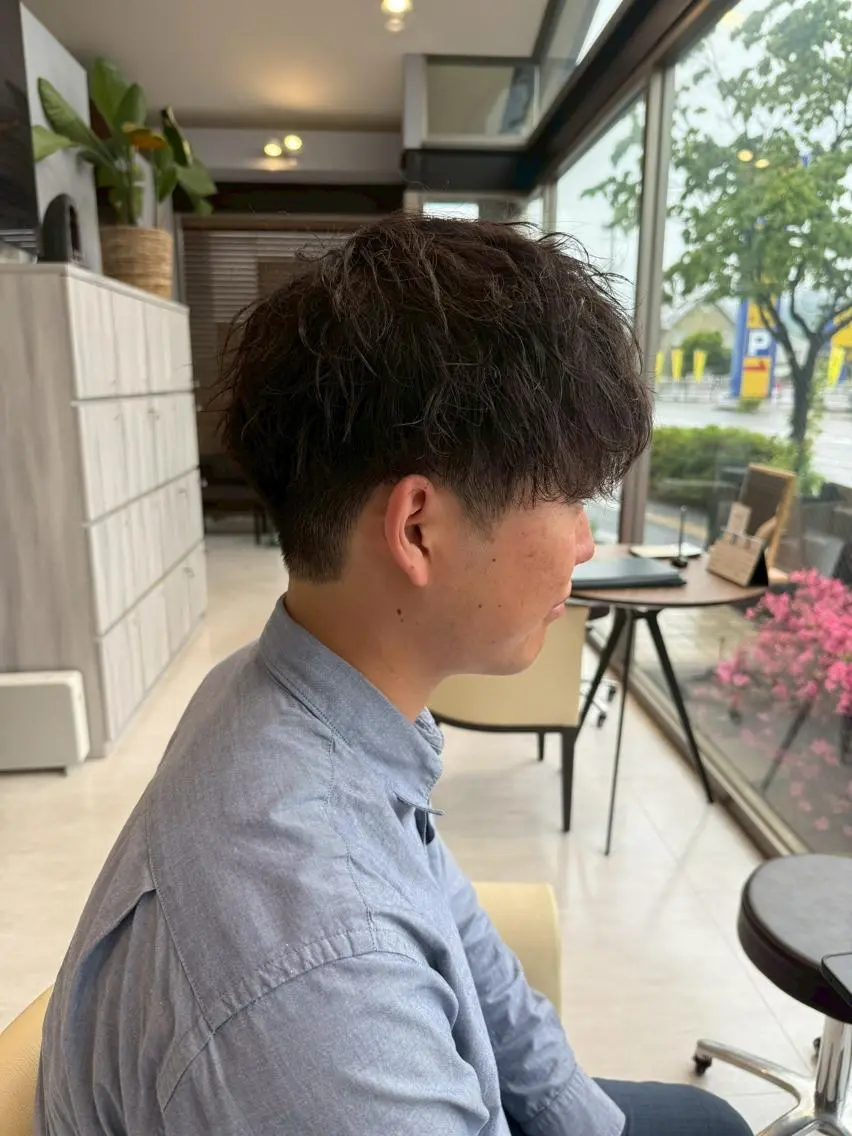 メンズ パーマ フェードカット メンズ韓国風 韓国マッシュ マッシュ メンズパーマ メンズ特化🏆 田中滉のヘアスタイル