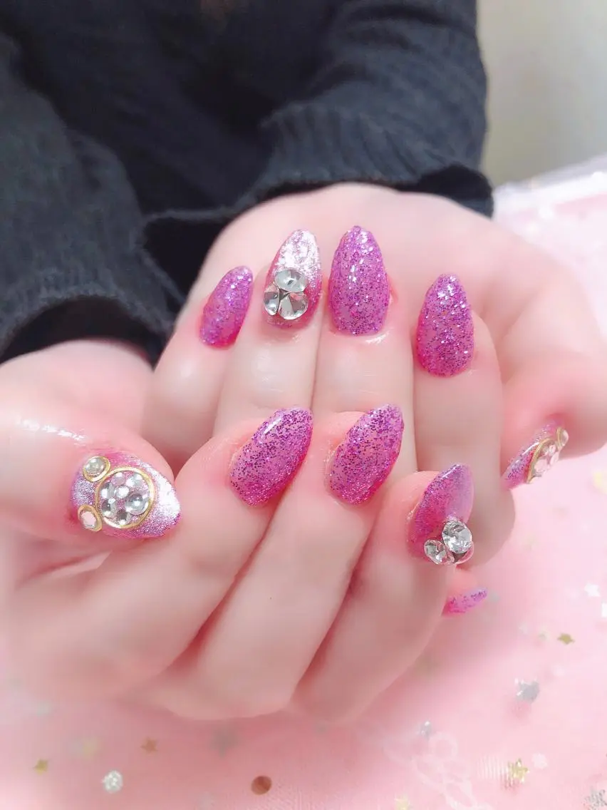 ネイル ハンドネイル MoonNail ユリ🌸のネイルデザイン