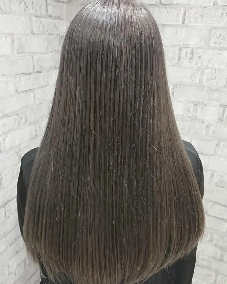 ロング カラー アッシュ 透明感カラー ヘアカラー トリートメント 秋山 幸太のヘアスタイル