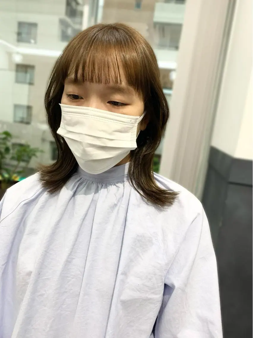 ミディアム カラー パーマ ヘアアレンジ メンズ キッズ ネイル マツエク・マツパ アイブロウ 似合せレイヤー／ 柔らか透明感カラーのヘアスタイル