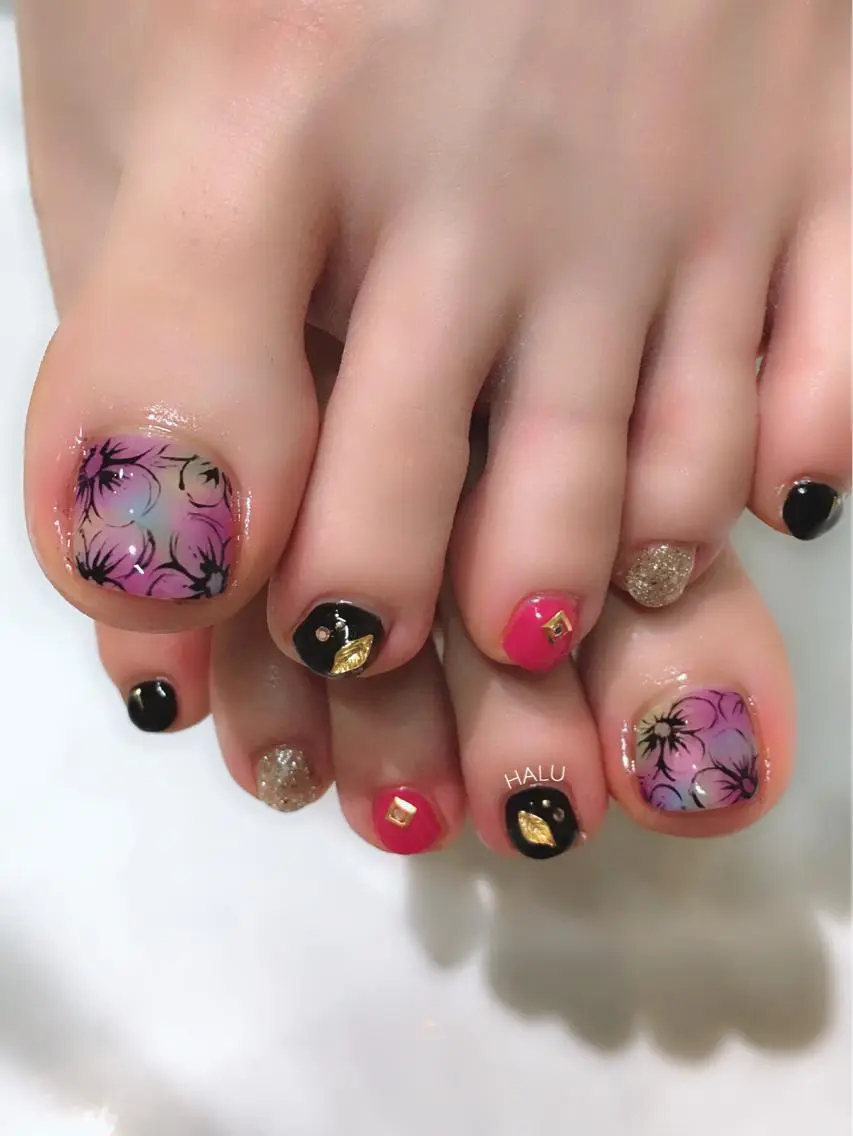 ネイル ゴールド HALU ハルのネイルデザイン