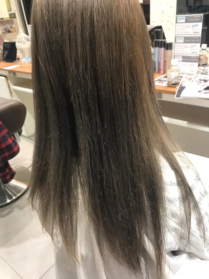 カラー グレージュ カット 縮毛矯正 トリートメント 川畑 ゆうたのヘアスタイル
