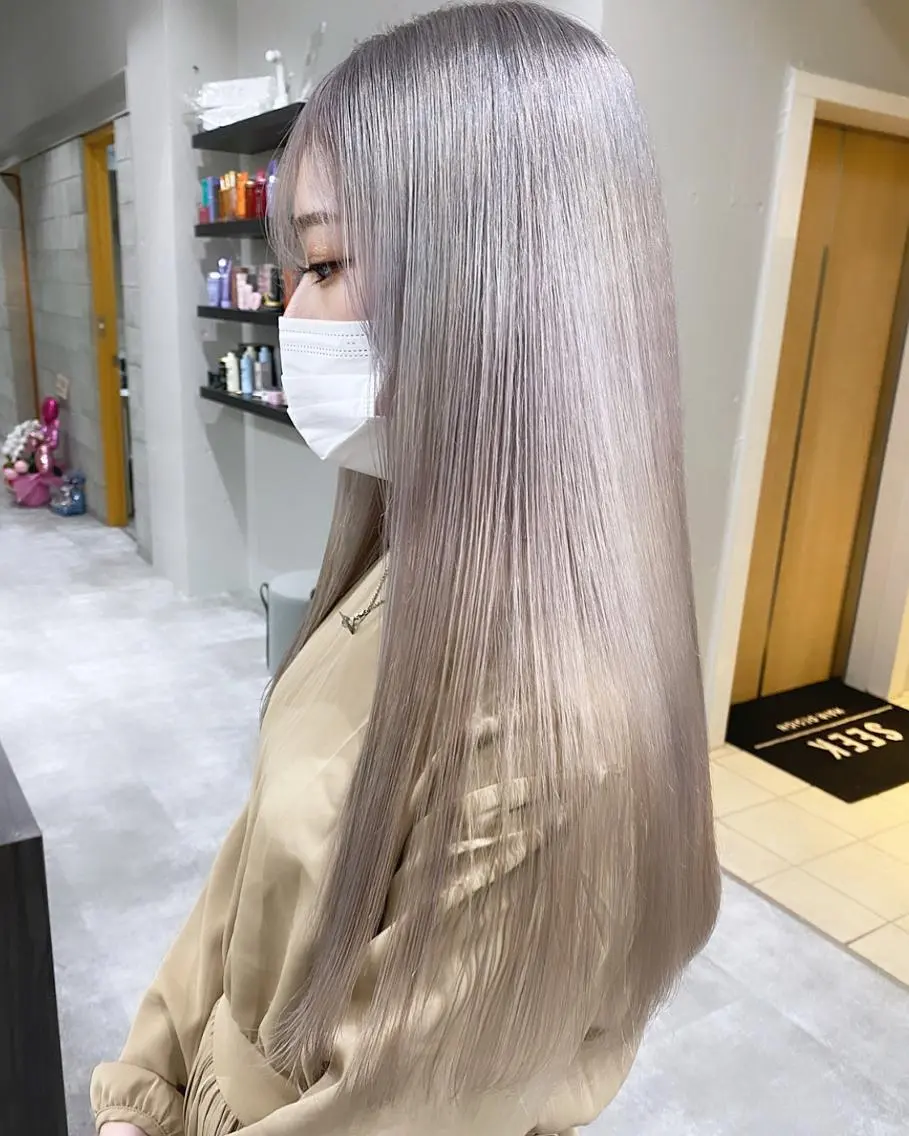 カラー ミディアム ブリーチ ケアブリーチ グレージュ ハイトーンカラー ヘアカラー ハイトーン😺艶 ✨ブリーチ✨透明感のヘアスタイル