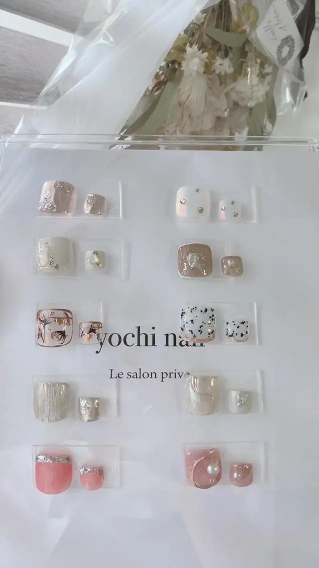 ネイル フットネイル ニュアンスネイル その他(ネイル) yochi nailのネイルデザイン