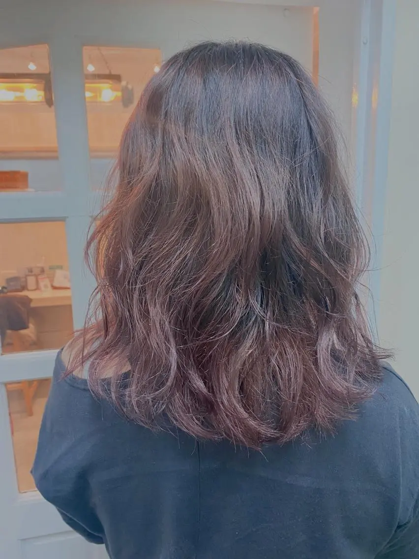 ミディアム カラー カット ヘアカラー トリートメント オオネザワ ユカのヘアスタイル