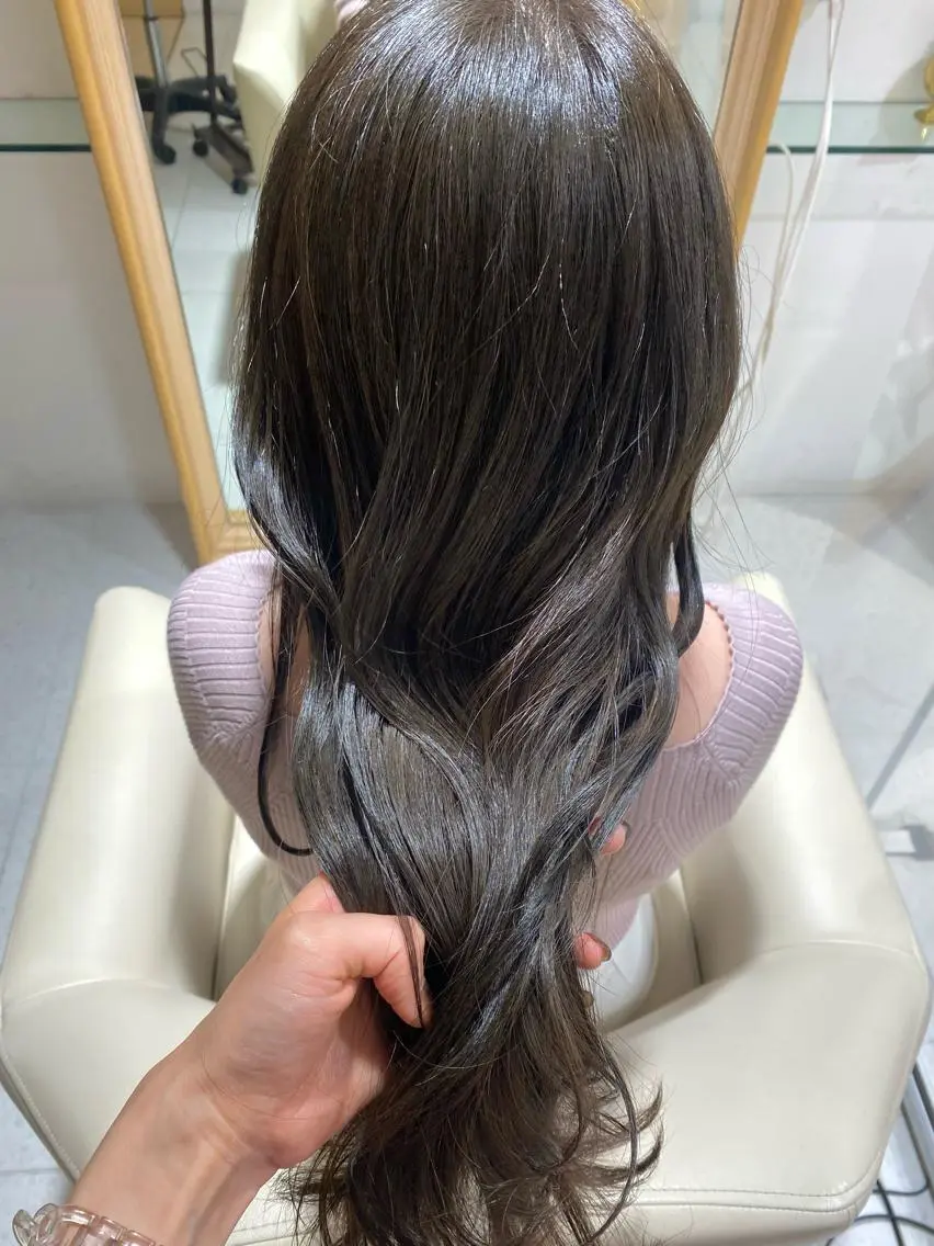 ロング カラー カット ヘアカラー トリートメント 安永 涼のヘアスタイル
