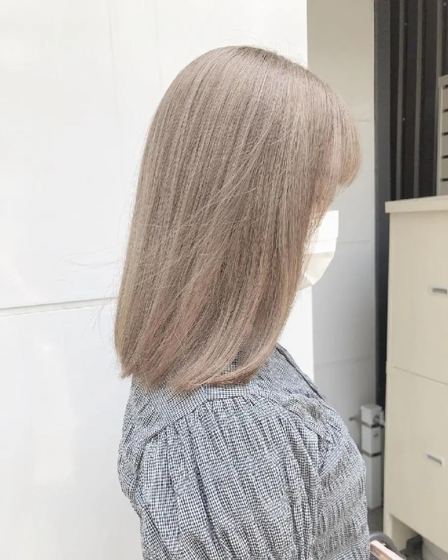 ミディアム カラー ヘアアレンジ 透明感/レイヤー 🇰🇷tomonaのヘアスタイル