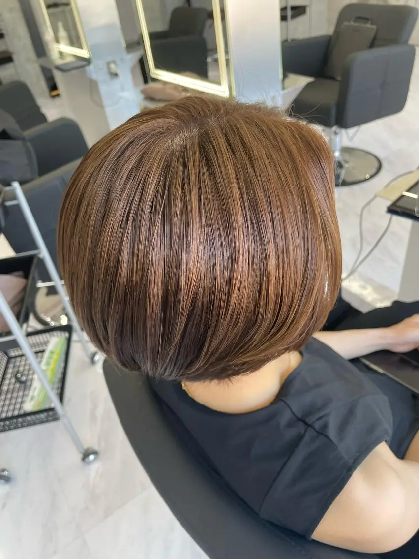 カラー 中溝 トシミのヘアスタイル