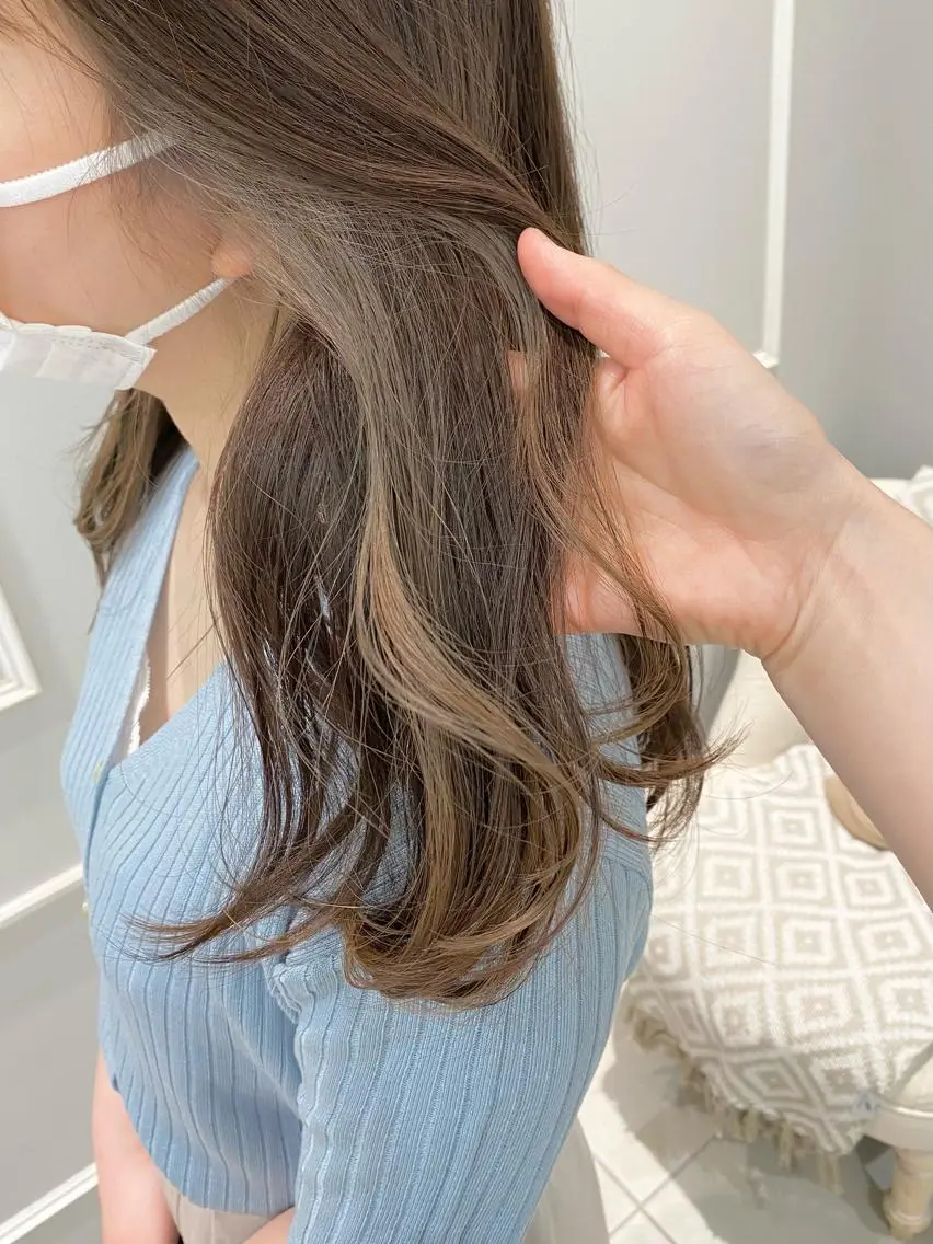 セミロング 似合わせ艶髪カラー ❤️ハダユミのヘアスタイル