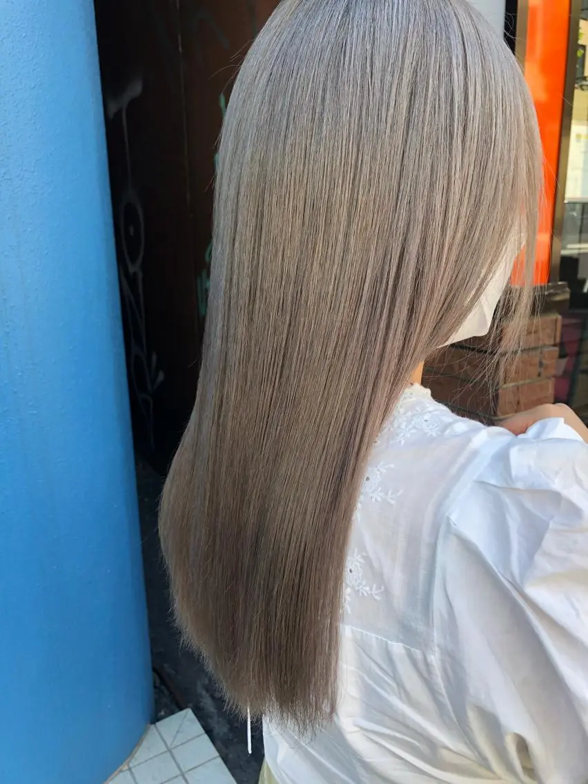 ロング カラー 周りと差のつくハイト ーン🥣AZUKIのヘアスタイル
