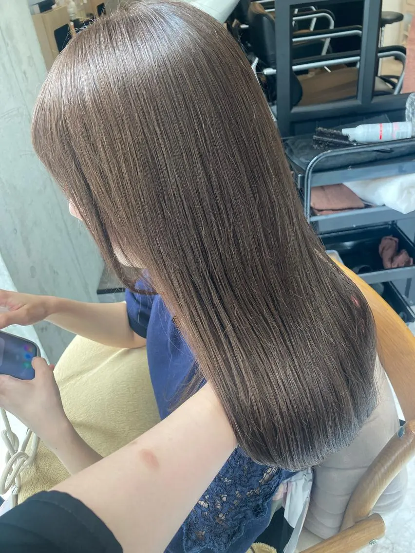 ロング ✨色持ちの良い艶 カラー✨蟹江真世のヘアスタイル