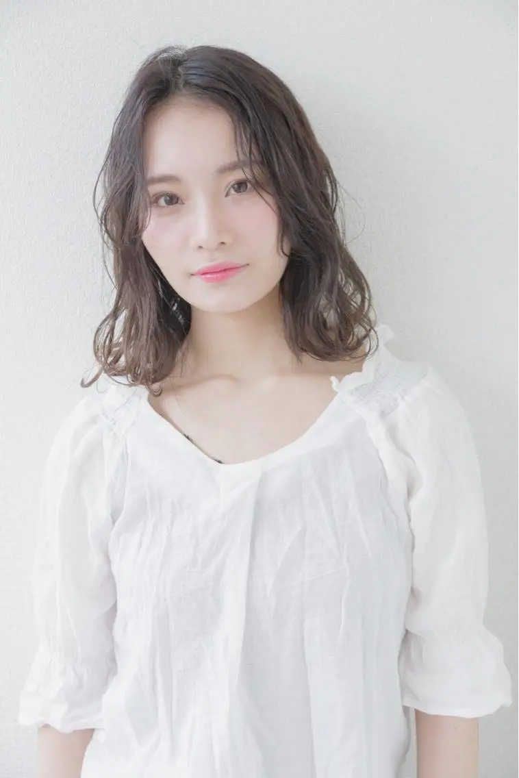 セミロング カラー ヘアカラー トリートメント 小林 京介のヘアスタイル