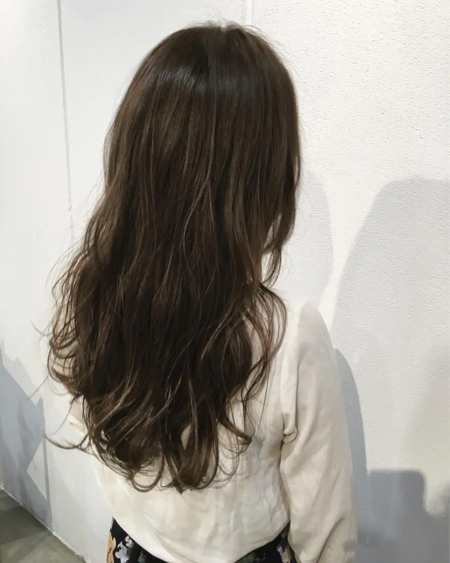 ロング カラー Lolonois池田 代表 鍜治本颯太のヘアスタイル