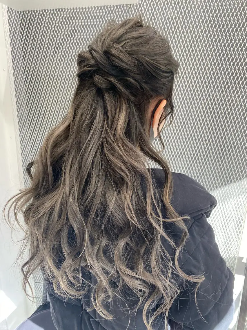 ロング ヘアカラー トップスタイリスト/ アユミのヘアスタイル