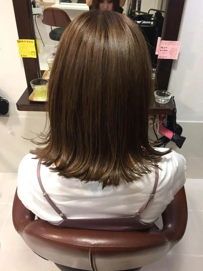ミディアム カラー アッシュ ブリーチ N°+aero 🦔近藤 のぞみ🦔のヘアスタイル
