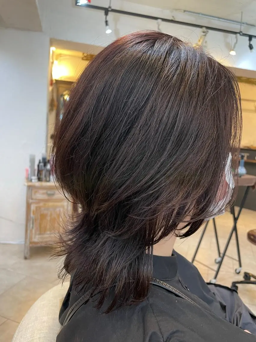 ミディアム ウルフカット 金子 しおりのヘアスタイル