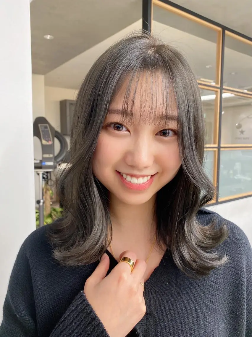 セミロング カラー カット ヘアカラー トリートメント ✨大人韓国レイヤー ✨吉原 潤✨のヘアスタイル
