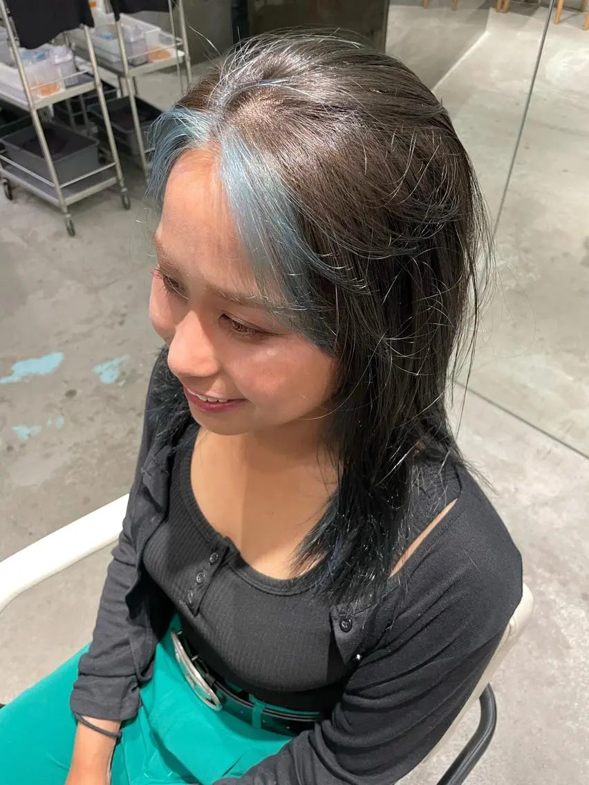 ロング カラー バレイヤージュ ブリーチ ケアブリーチ デザインカラー ダブルカラー スパイラルパーマ 🌐hina⭐️のヘアスタイル