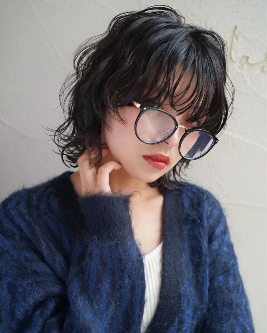 ミディアム パーマ ミディアムパーマ 韓国風ヘア ウルフカット カット パーマ トリートメント ヘアセット 💎韓国風レイヤー /ボブ💎Namiのヘアスタイル