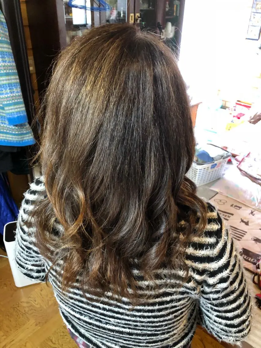 セミロング 石塚 浩のヘアスタイル