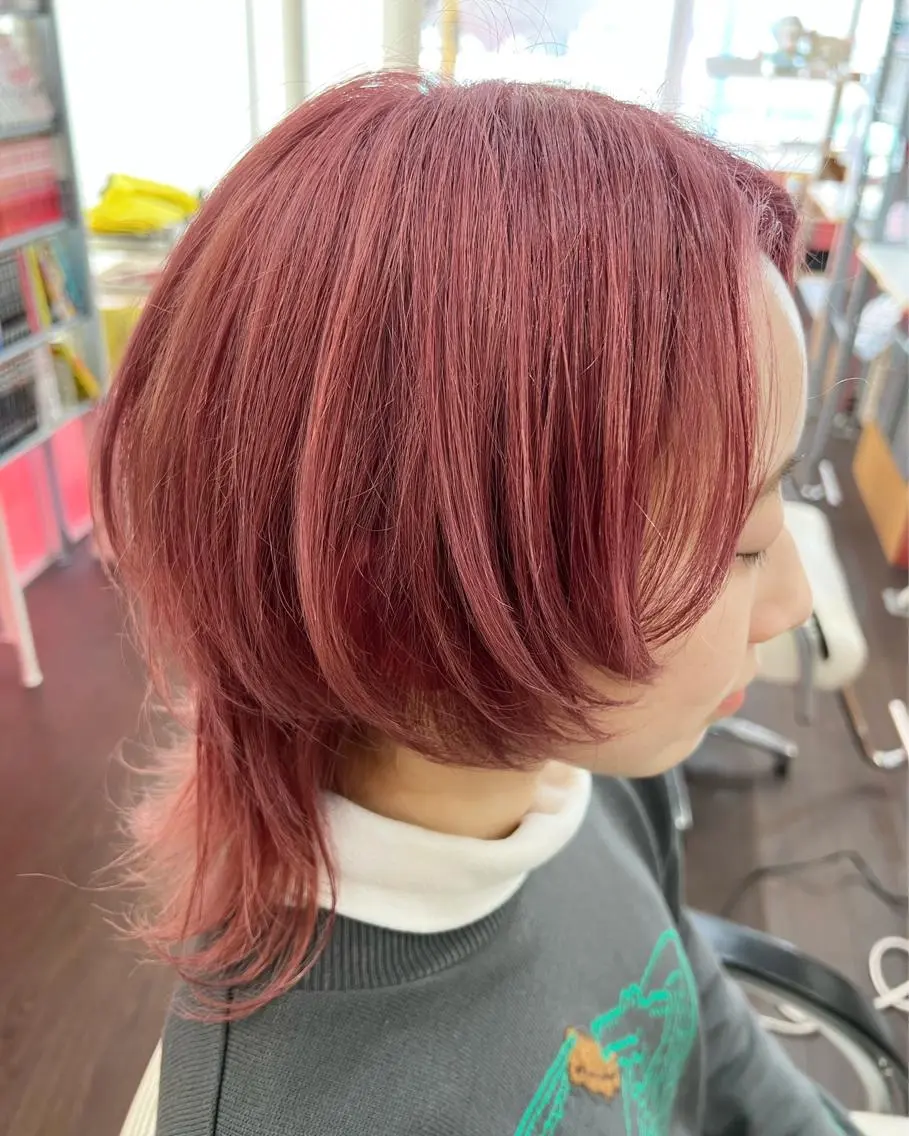 ミディアム カラー ピンクカラー 顔周りカット ウルフカット カット ヘアカラー まさき✂︎ /ブリーチカラーのヘアスタイル