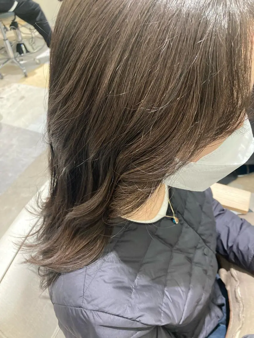 ミディアム 横浜似合わせ顔まわり カット／長谷川のヘアスタイル
