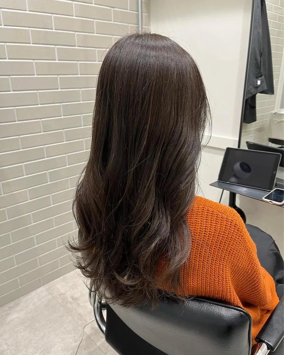 ロング カラー ショコラグレージュ グレージュ 🫧こおりやま なつみ🫧のヘアスタイル