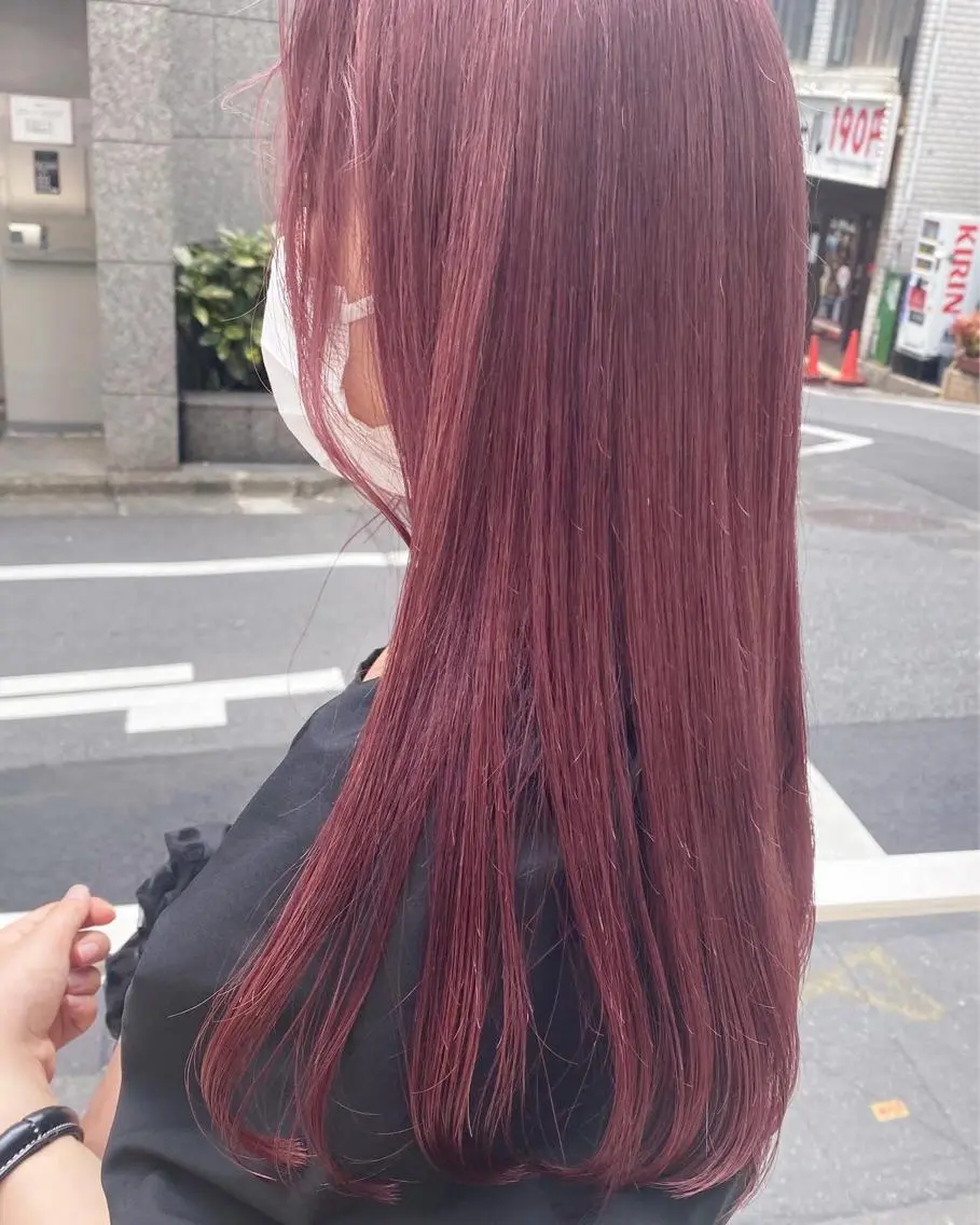 ロング カラー レッドカラー バイオレットカラー 𝑺𝒂𝒌𝒊 🩶マンツーマン施術のヘアスタイル