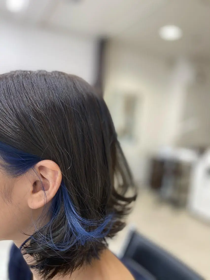 ショート カラー ブリーチ イヤリングカラー ヘアカラー 長谷川 誠志のヘアスタイル