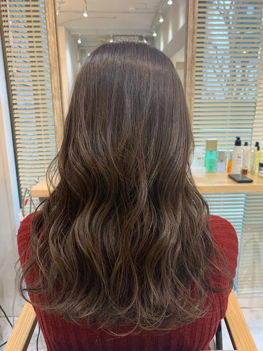 ロング レイヤーカット・ 縮毛矯正 星野のヘアスタイル