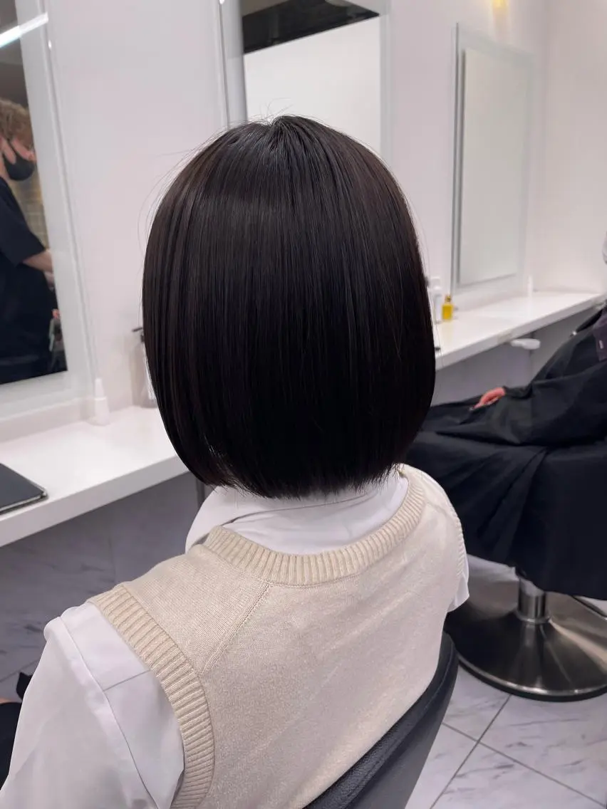 ショート カラー パーマ ヘアアレンジ メンズ キッズ ネイル マツエク・マツパ アイブロウ 🦋縮毛/韓国レイヤ ー/透明感カラー🦋のヘアスタイル