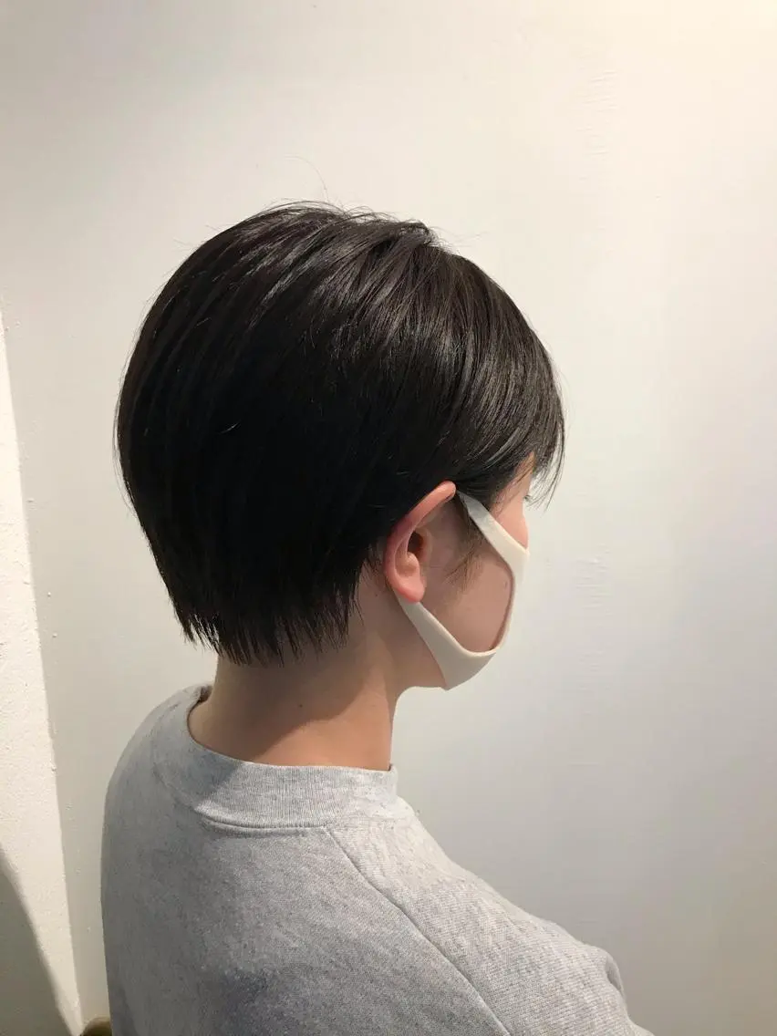 ショート カラー ニュアンスパーマ/ レイヤー/茶屋町のヘアスタイル
