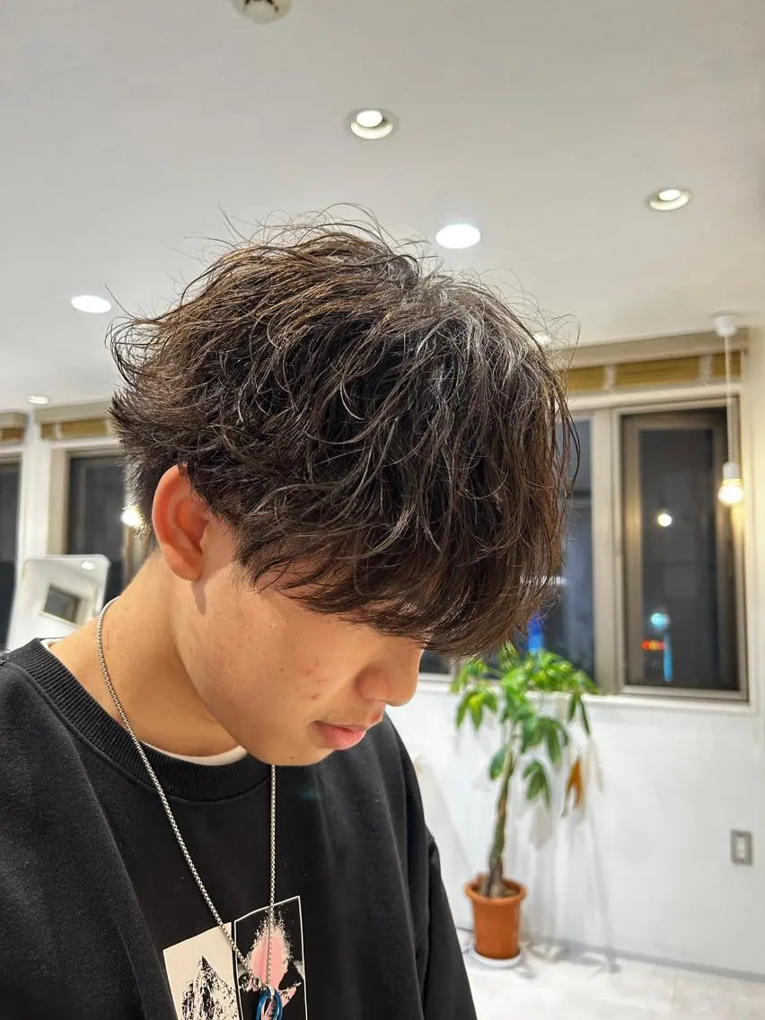 ショート パーマ メンズ メンズパーマ 波巻きパーマ メンズ支持数No.1 👑リュウ👑のヘアスタイル