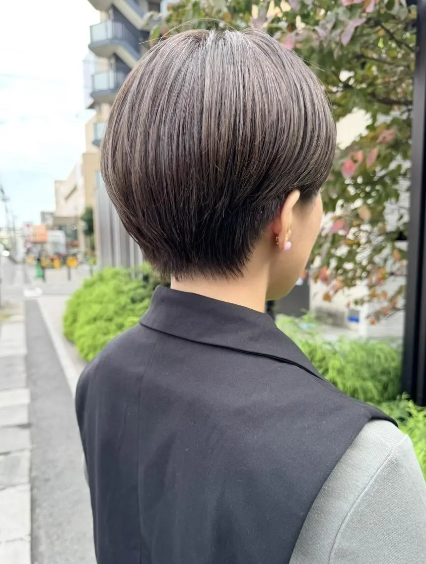 ショート ンジハ えみのヘアスタイル