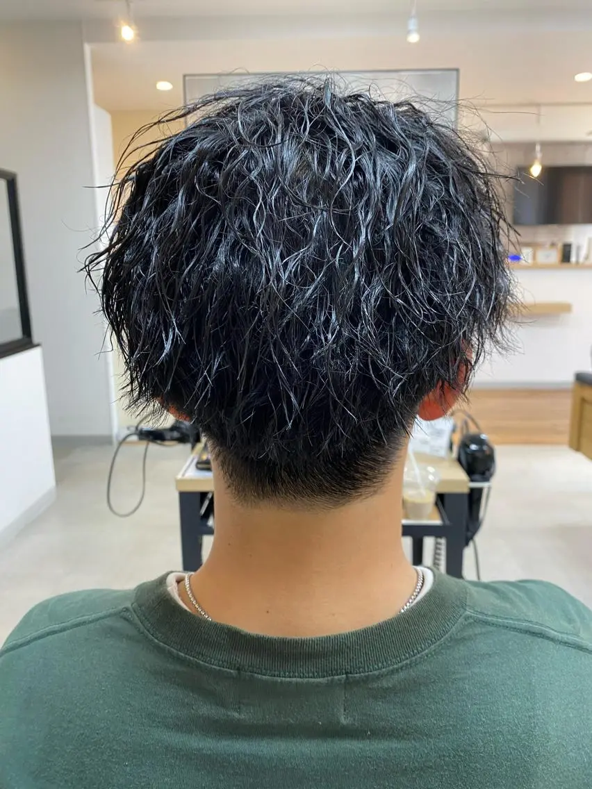 ショート パーマ メンズ メンズパーマ メンズツイストパーマ ツイストパーマ 高橋 一樹のヘアスタイル