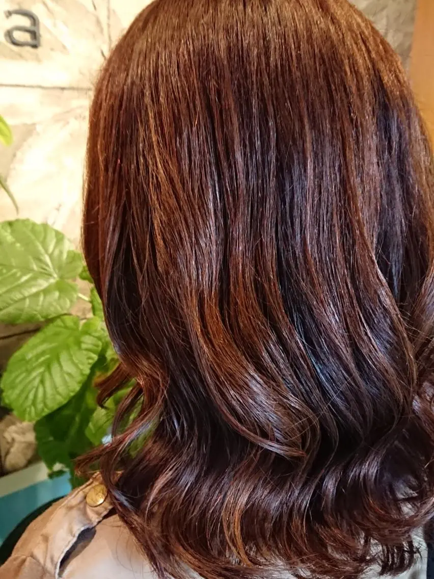 ミディアム 清水 旭美のヘアスタイル