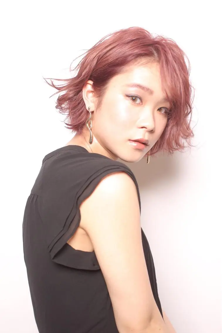 ミディアム カラー ピンクカラー Lee 甲子園のヘアスタイル