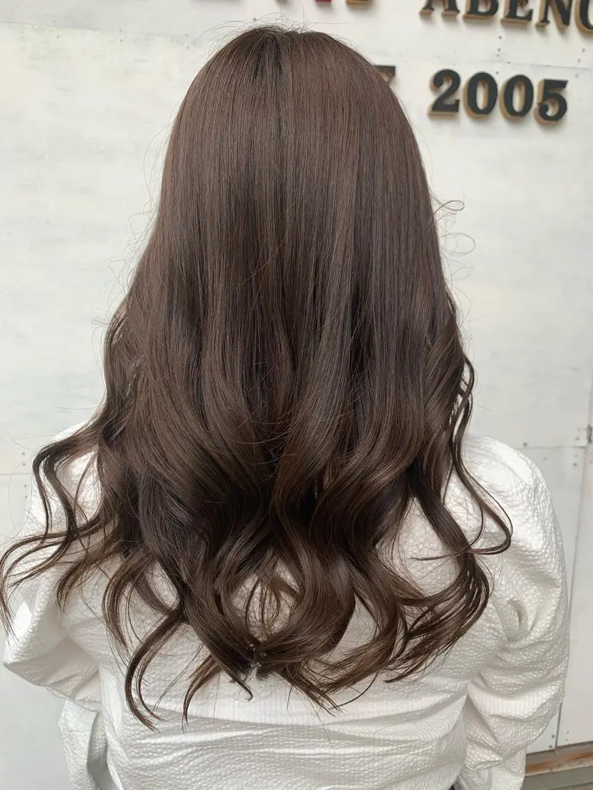 ロング カラー アッシュ アッシュブラウン ブラウンカラー Zina天王寺 CHIAKIのヘアスタイル