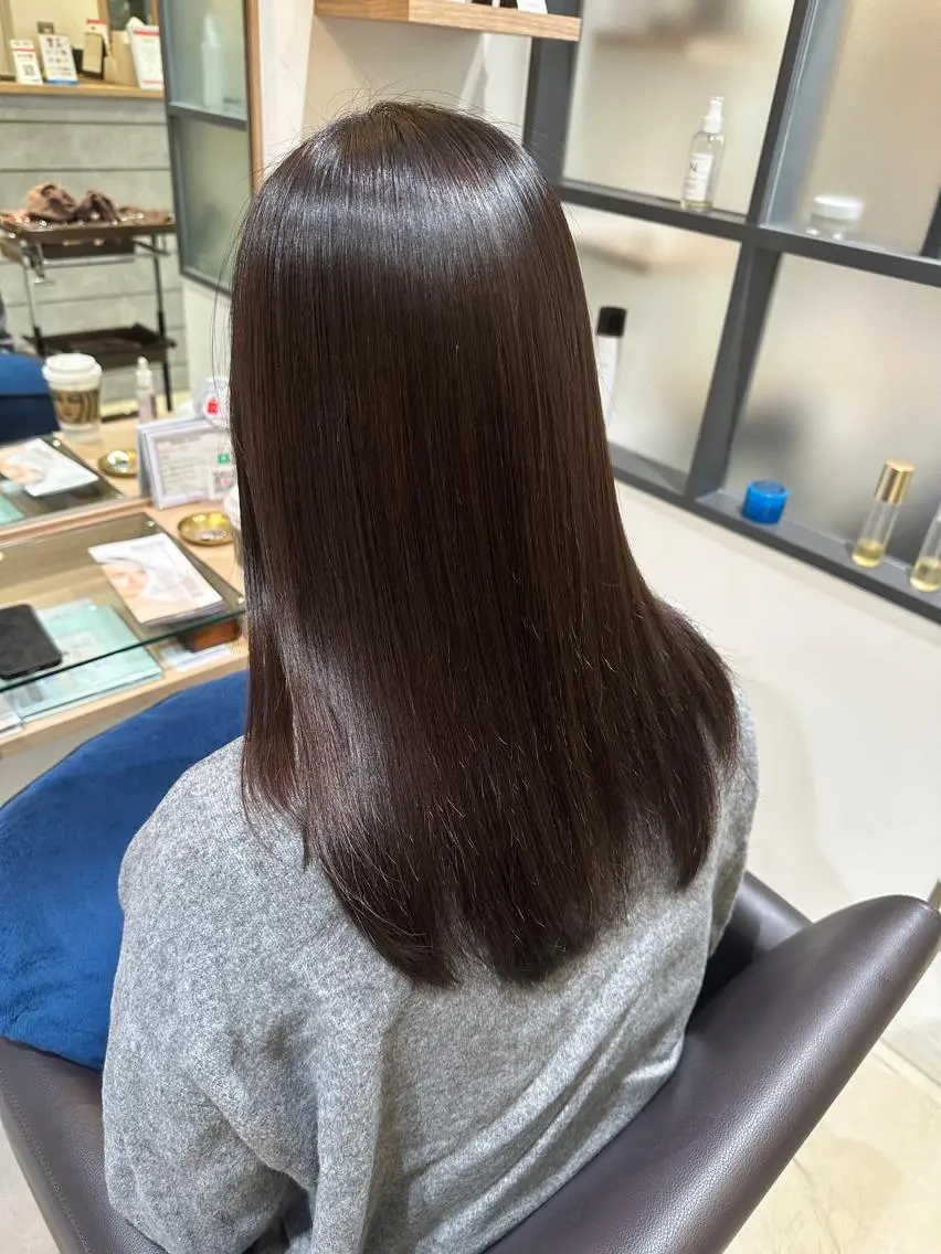 ミディアム ミディアムパーマ くせ毛 ハイライト 髪質改善 小顔カット ヘアカラー 縮毛矯正 宮澤 タケル ミディアムヘアのヘアスタイル