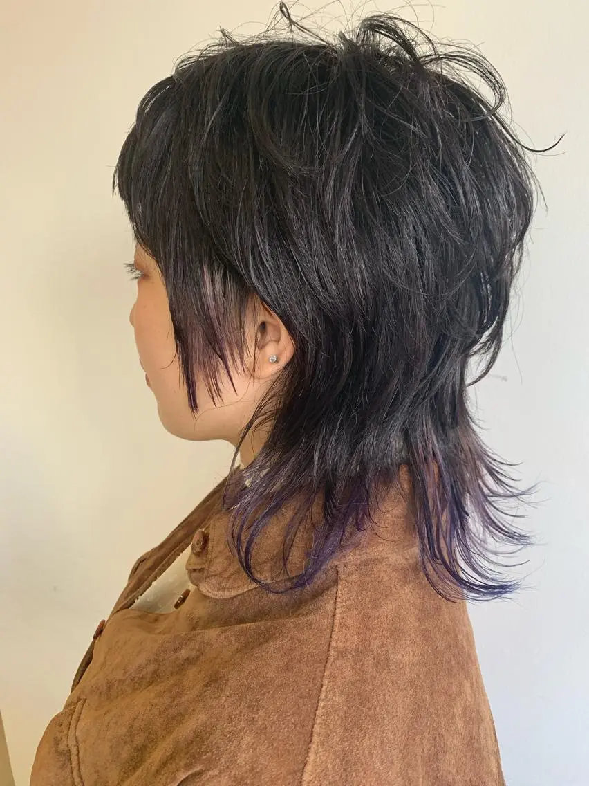 ショート レイヤーカット 💜ショート💜 ウルフ、ボブ二色亜美のヘアスタイル